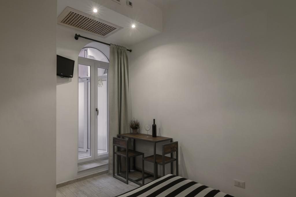B&B Room Of Arts Rome Bilik gambar